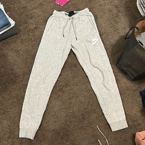 Nike sweats xs
